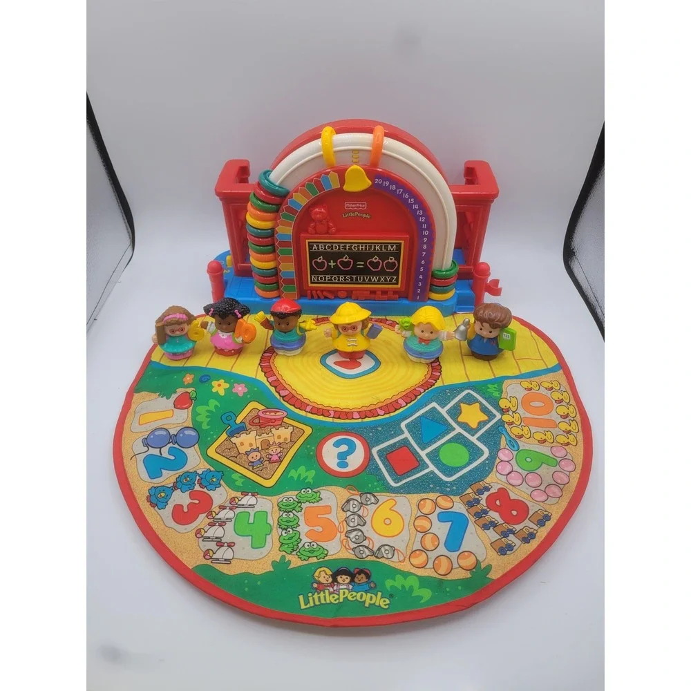 Fisher-Price Little People Time to Learn Preschool Playset School Mat 6 Figures